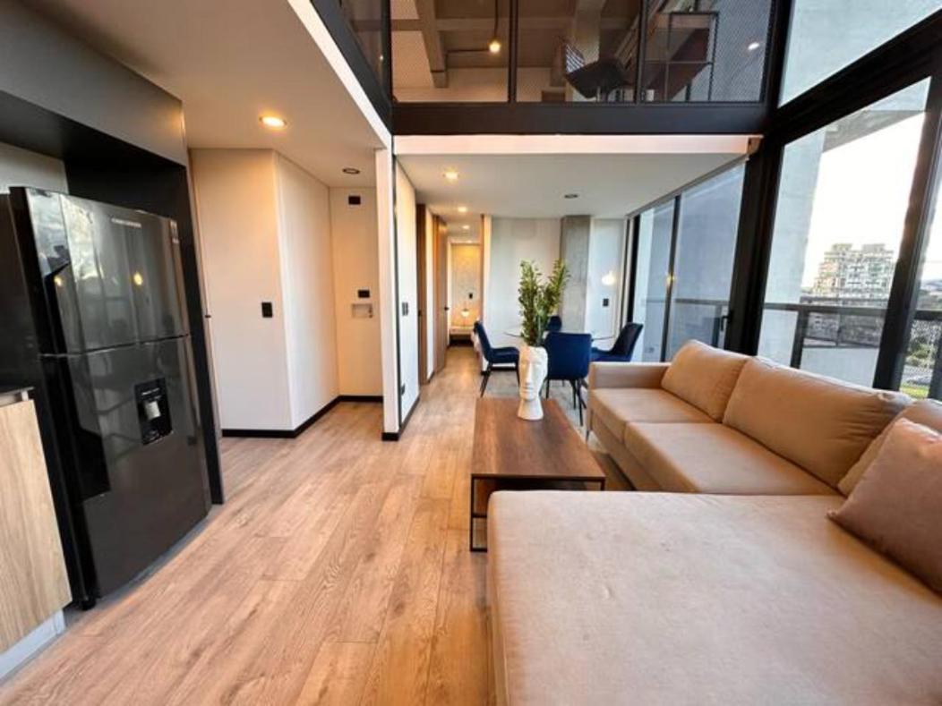 Skyline - Elegant Living With Coworking & Scenic Views Appartement *