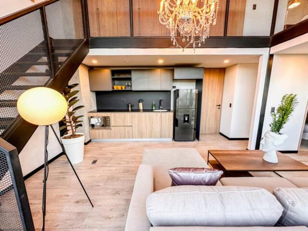 Skyline - Elegant Living With Coworking & Scenic Views Appartement *