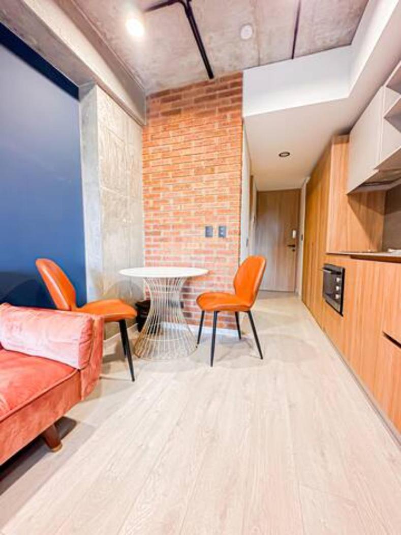 Skyline - Elegant Living With Coworking & Scenic Views Appartement *